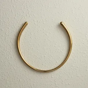 Refined Cuff Necklace